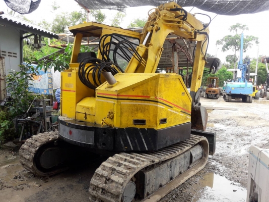 รถขุด Hanix รุ่นSB30 ใบมีดกว้างประมาณ2เมตร รถขนาด5ตันเทียบเท่าPC50UU-1 พร้อมบุ้งกี๋ เครื่องยนต์Mitsubishi K4M  ปั้มเฟือง คอนโทรลลูกหมาก แขนสไลด์ ติดตั้งลายหัวเจาะ มีบุ้งกี๋