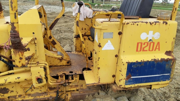 มี VDO ให้ชม.KOMATSU D20P-6 สไลด์ใบมีดได้ ราคา 145000
