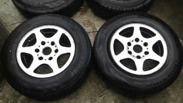 แม็กกระบะ ขอบ15 -6รู139 รัดยาง215-70-15 ปี15