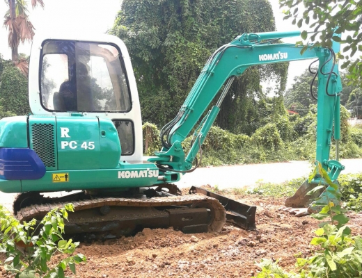 ขายรถแบคโฮ KOMATSU PC45-7 มีระบบหัวกระแทก ราคา 430000