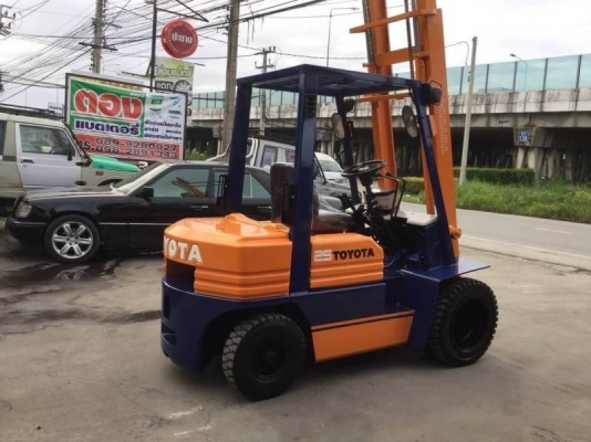 อาร์ ซี เอช โฟรคลิฟท์ ขาย โตโยต้า รุ่น 5 ดีเซล 2.5 ตัน
