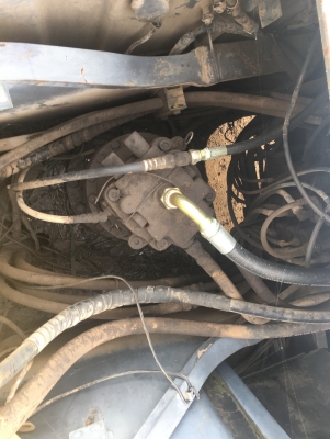 ขายแบคโฮ Sumitomo210-5 ใช้งานมา7000ซ.ม. เอกสาร ท.บ ปี57