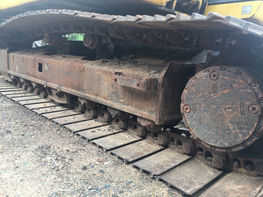 ขายแบคโฮ Sumitomo210-5 ใช้งานมา7000ซ.ม. เอกสาร ท.บ ปี57