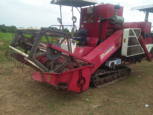 รถเกี่ยวข้าว ช้างเหล็ก ดีแม็ก อุ้ม 1.2 ตัน