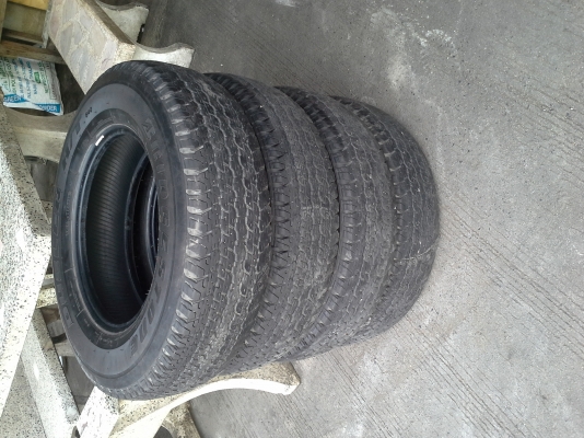 ยาง bridgstone205/16ปี15 ชุดละ2500 บาท ยาง bridgstone205/16ปี15 ชุดละ2500 บาท