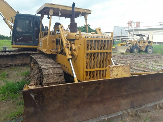 ขายแทรกเตอร์ D5B สภาพสวยพร้อมใช้ ติดต่อคุณอ๊อฟ พิจิตร 086-737-9991