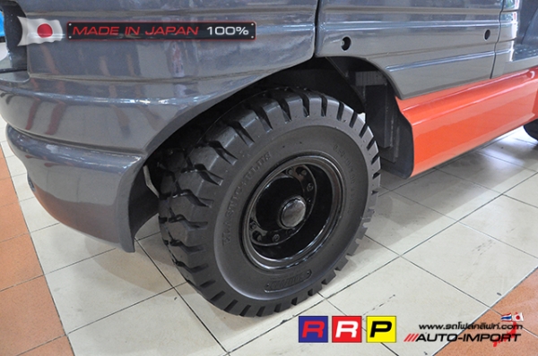 ขายรถโฟล์คลิฟท์มือสอง TOYOTA รุ่น 6FD30-33023 นำเข้าจากประเทศญี่ปุ่น 100\% ไม่เคยใช้งานในไทย