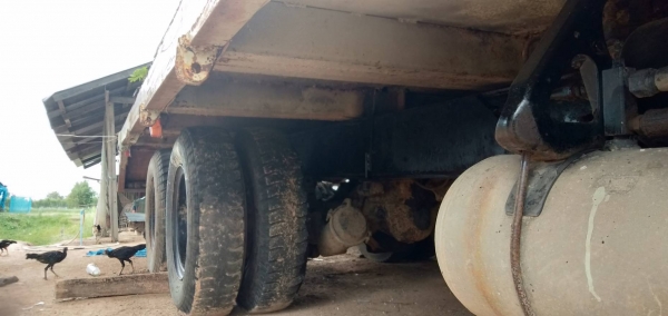 10 ล้อ 2 เพลา เครื่อง 230 เบรคทิฟฟี่แห้ง ครัชลม พวงมาลัยเพาเวอ