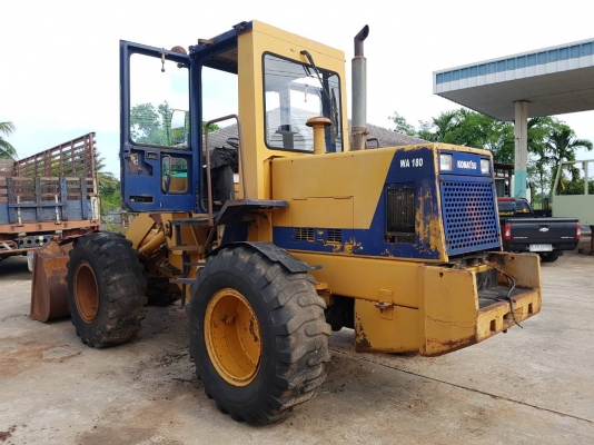 รถตักล้อยาง Komatsu WA180-1 พร้อมใช้งาน รถตักล้อยาง Komatsu WA180-1 พร้อมใช้งาน