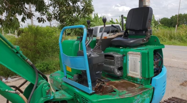 ขายด่วนรถเเบคโฮ ซูมิโตโมSH30JXรถนอกเพื่งนำเข้ามาใหม่สวยเดิมๆเคื่องดีปั่มแรงคอลโทลน้ำมันปั้มนิ้ว บูมอามร์สวยเร็วแรงไม่โหลด เครื่องอีซูซู3สูบระบบเต่ากะต่ายลายหัวกะแทกพร้อมครบรถยังไม่เคยใช้งานในไทยเลย