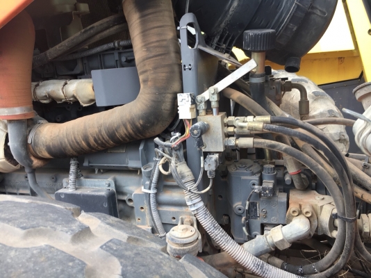 Hamm Roller 3520 รถบดสั่นสะเทือน 20 ตัน นำเข้าจากอเมริกา โทร. 080-6565422 (หนิง)