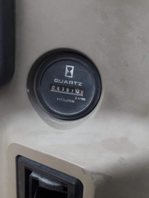 ขายจ้า..KOBELCO SK60SR YT02  เก่านอกแท้...เดิมๆๆ..มีลายแย๊ก...เครื่องปั๊มดี..6,XXX  ชั่วโมง .พร้อมใช้..โทร..089-3818694  จ๊อย...