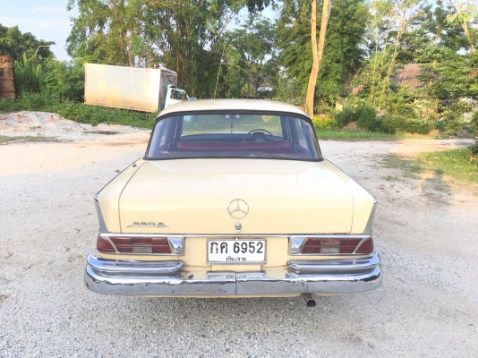 ขายรถเบ้นหางปลา