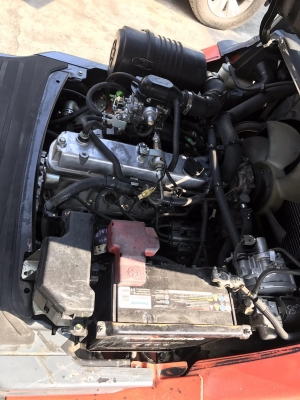 ขายและให้เช่ารถยกราคาเริ่มต้น 2500 บาทต่อวัน ขายและให้เช่ารถยกราคาเริ่มต้น 2500 บาทต่อวัน