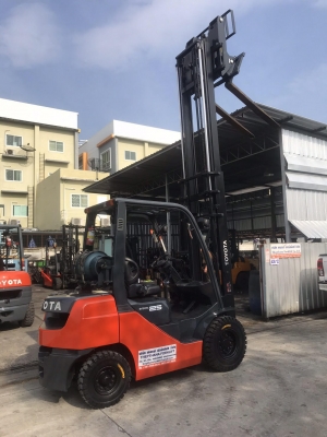 ขายและให้เช่ารถยกราคาเริ่มต้น 2500 บาทต่อวัน ขายและให้เช่ารถยกราคาเริ่มต้น 2500 บาทต่อวัน