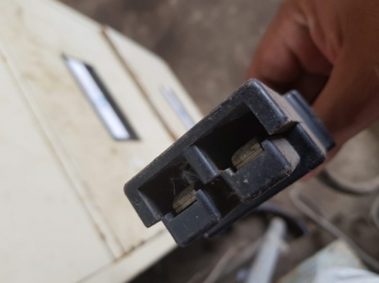 ตู้ชาร์จแบตเตอรี่ ไฟเข้า 380 V. DC 24 V. 120 A.