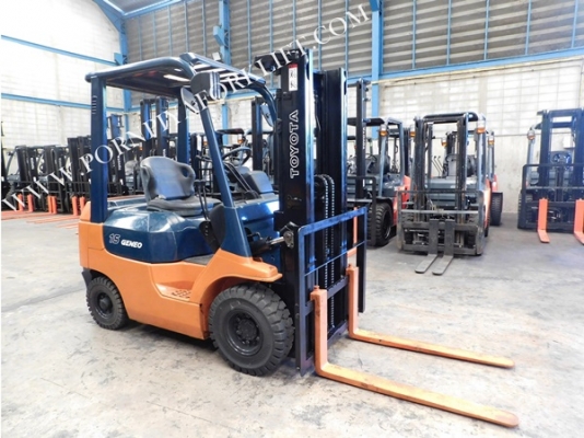 จำหน่ายรถ Forklift TOYOTA 52-8FD30 จำหน่ายรถ Forklift TOYOTA 52-8FD30