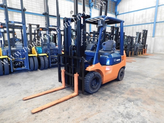 จำหน่ายรถ Forklift TOYOTA 52-8FD30