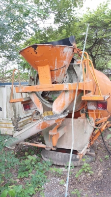 ลดล้างสต๊อก ขายตามสภาพ (S1-2)..โม่เก่านอก 2.5 คิว