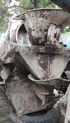 ลดล้างสต๊อกขายตามสภาพ โม่เก่านอก 2 คิว ชุดไฮดรอลิคครบ