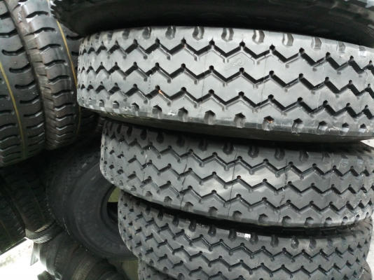 ยางอัดเย็น11R22.5สำหรับรถบรรทุกราคา3100 ยางอัดเย็น11R22.5สำหรับรถบรรทุกราคา3100