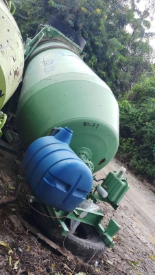 ลดล้างสต๊อกขายตามสภาพโม่เก่านอก 2.5 คิว ไม่มีปั้มไฮดรอลิค