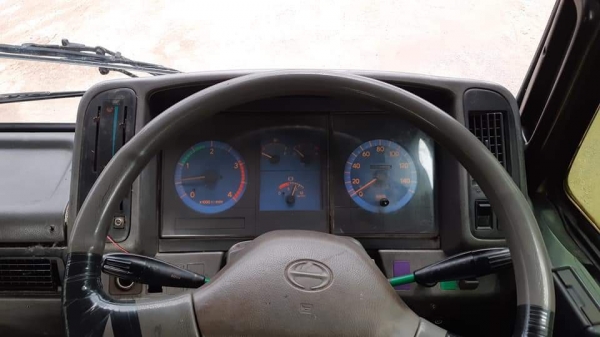 6ล้อหัวลาก.ช่วงต่อดั้มใด้ Hino.FF1J240แรงเทอร์โบอินเตอร์ ช่วงต่อดั้มใด้สวยๆมี3คัน