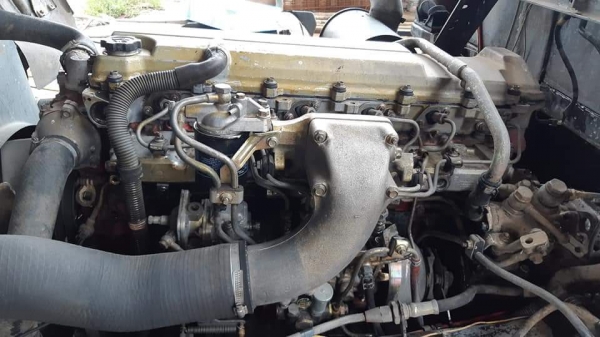 6ล้อหัวลาก.ช่วงต่อดั้มใด้ Hino.FF1J240แรงเทอร์โบอินเตอร์ ช่วงต่อดั้มใด้สวยๆมี3คัน