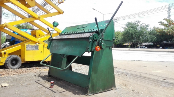 ขายเครื่องพับมือโยกอังกฤษ EDWARDS ENGLAND 4 ฟุต ถอดฟันได้