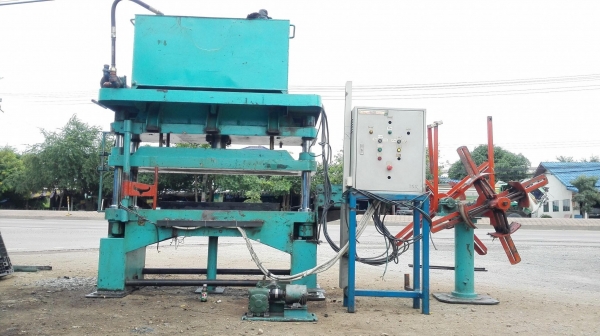 ปั้ม 4 เสา 100 ตัน พร้อมอุปกรณ์ ปั้ม 4 เสา 100 ตัน พร้อมอุปกรณ์