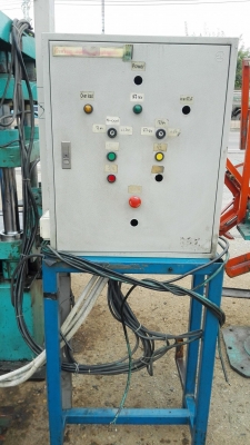 ปั้ม 4 เสา 100 ตัน พร้อมอุปกรณ์ ปั้ม 4 เสา 100 ตัน พร้อมอุปกรณ์