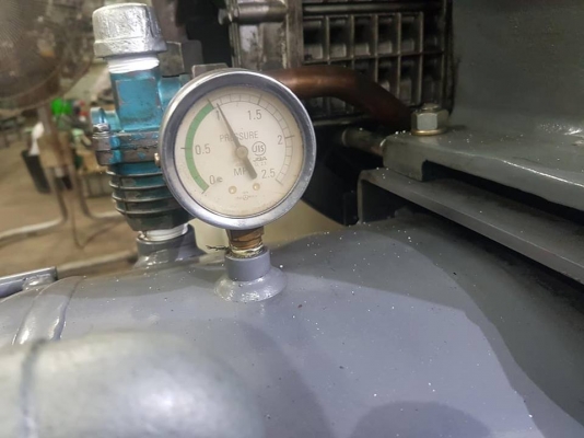 **ขายถูกๆ ปั้มลมมือสอง(เก่านอก-ญี่ปุ่น)** IWATA 10แรง 3หัว ถัง 200ลิตร   ทดสอบเรียบร้อย ทุกระบบทำงานได้ดีมาก แน่นๆนิ่งๆเงียบๆพร้อมใช้งานครับ