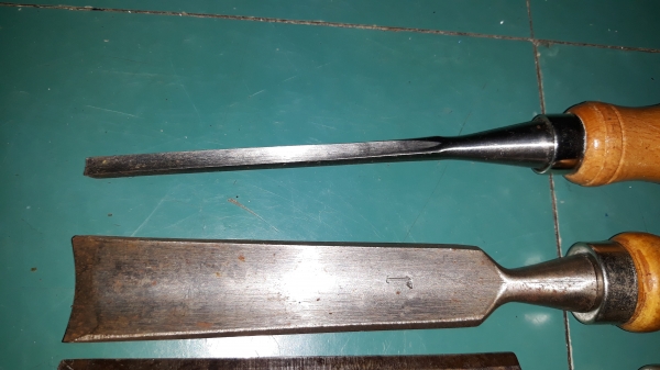 ขายสิ่วชุด3ด้ามสิ่วเล็บ1" , 1/4และสิ่วขนาด1 1/4" งานเก่า ขายสิ่วชุด3ด้ามสิ่วเล็บ1" , 1/4และสิ่วขนาด1 1/4" งานเก่า