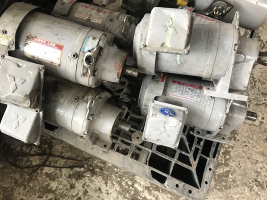 ขายมอเตอร์เกียร์ Cycro drive Sumitomo 0.5HP. 380V อัตราทด 1:21 เพลาออกประมาณ 66รอบต่อนาที สภาพสวยมากเดิมๆ วิ่งนิ่ม พร้อมใช้งาน มี 6 ตัวครับ ขายมอเตอร์เกียร์ Cycro drive Sumitomo 0.5HP. 380V อัตราทด 1:21 เพลาออกประมาณ 66รอบต่อนาที สภาพสวยมากเดิมๆ วิ่งนิ่ม พร้อมใช้งาน มี 6 ตัวครับ