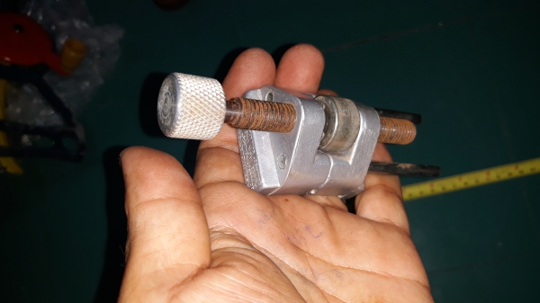 ขายจิ๊กจับใบกบใบสิ่วเก่าเก็บMADE IN JAPAN.มือสอง