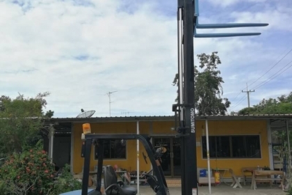 ขาย รถโฟคลิฟท์ SUMITOMO 2.5ตัน ดีเซล เสา 4เมตร นำเข้าจากญี่ปุ่น โทร.090-986-2521 อ๊อบ