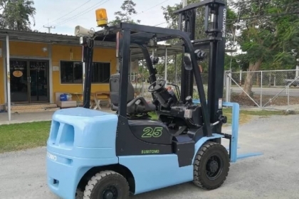 ขาย รถโฟคลิฟท์ SUMITOMO 2.5ตัน ดีเซล เสา 4เมตร นำเข้าจากญี่ปุ่น โทร.090-986-2521 อ๊อบ