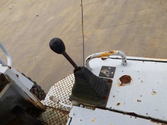 ขายรถตัก FURUKAWA FL35-2 เครื่องยนต์ 3 สูบ ระบบเลี้ยวเอวอ่อน 2000 ชม สมบูรณ์พร้อมใช้ครับ FROM JAPAN ติดต่อ 063-9316985 ID LINE : 0639316985