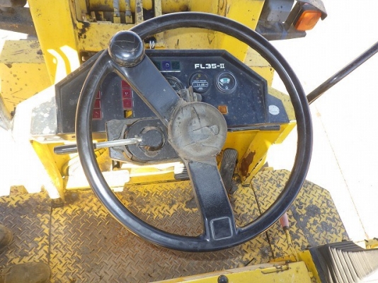 ขายรถตัก FURUKAWA FL35-2 ระบบเลี้ยวเอวอ่อน สมบูรณ์พร้อมใช้ครับ FROM JAPAN ติดต่อ 063-9316985 ID LINE : 0639316985 ขายรถตัก FURUKAWA FL35-2 ระบบเลี้ยวเอวอ่อน สมบูรณ์พร้อมใช้ครับ FROM JAPAN ติดต่อ 063-9316985 ID LINE : 0639316985