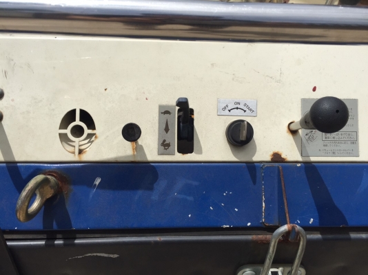 รถกวาดถนน เก็บขยะ ดูดฝุ่น HOWA รุ่น HF58 มือสองจากญี่ปุ่น