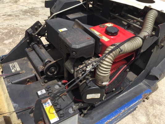 รถกวาดถนน เก็บขยะ ดูดฝุ่น HOWA รุ่น HF58 มือสองจากญี่ปุ่น