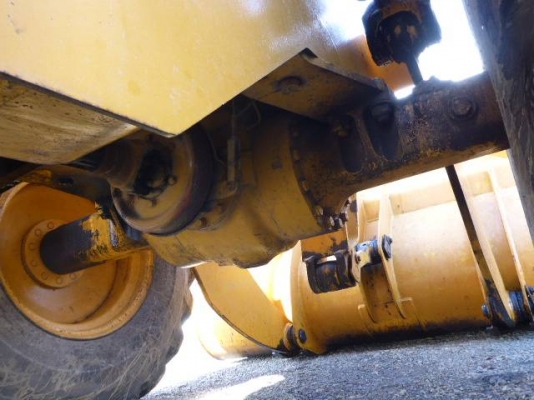 รถญี่ปุ่นเกรดA ขายถูก KOMATSU 510 กรองเดี่ยว ซีเรียลสูง นำเข้าจากญี่ปุ่น โทร.090-986-2521 อ๊อบ