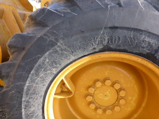 รถญี่ปุ่นเกรดA ขายถูก KOMATSU 510 กรองเดี่ยว ซีเรียลสูง นำเข้าจากญี่ปุ่น โทร.090-986-2521 อ๊อบ