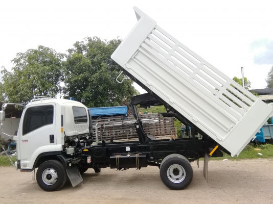 6 ล้อดัมพ์ *EURO.3* ISUZU FRR 210 แรงม้า *ยาว 4.00 ม.* รถสวยเดิมทั้งคัน+เดิมทุกชิ้น * รถห้างแท้ * ปี