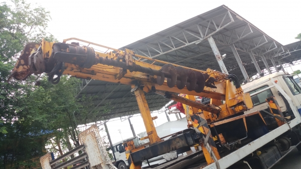 ขายชุดหัวสว่านเจาะ AICHI รุ่นขาไขว้ นำเข้าจากญี่ปุ่น พร้อมใช้งาน (ไม่รวมรถ)