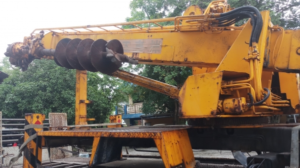 ขายชุดหัวสว่านเจาะ AICHI รุ่นขาไขว้ นำเข้าจากญี่ปุ่น พร้อมใช้งาน (ไม่รวมรถ)