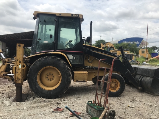 ขายรถตักหน้าขุดหลัง CAT424D ขายรถตักหน้าขุดหลัง CAT424D