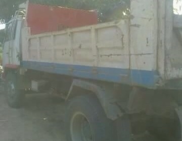 ขาย 6ล้อดั๊มดิน ISUZU ROCKY FSR เครื่องเดิมๆ 6BD1 165 แรง แรงดี ไม่เยิ้ม อึดทน ช่วงล่างใหญ่ เฟืองท้ายFUSO คัสซีดี ใหญ่ สะใจ สโลว์พร้อม  ยาง900ขอบ20 กระบะดั๊มเหล็ก 6 ตัน ยิงหน้า แอร์ พาวเวอร์  พร้อม ภายในดี คอนโซลครบ พร้อมใช้ พร้อมลุยงาน ราคาต่อรองได้ครับ