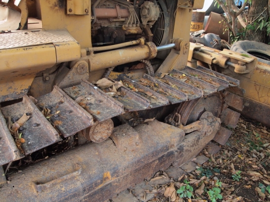 รถดันดินตีนตะขาบ Caterpillar D3 พร้อมลุยงาน เอกสารอินวอย์ครบ