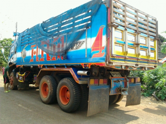 ขาย 10ล้อพ่วงแม่ลูกดั๊ม ISUZU DECA 270 EURO l (ยูโรวัน) แม่ปี46 กระดั๊มมิเนียม ลายสวยจัด พื้นดีไม่ผุ เครื่องเดิม เกียร์เดิม แห้งดี แรงไม่ตก ไม่หลวม ช่วงล่างสวยคัสซีดี ยางสวย10เส้น แอร์ หร้อม ภายในสวย คอนโซลครบ สะอาด หัวบางไม่ผุ ลูก2คานดั๊ม สามมิตรลอนเฉียง